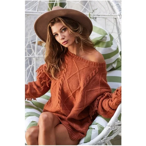 024 Cozy Pink Fringe detail Sweater Top - Picture 3 of 7